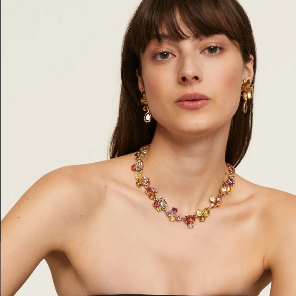 Oscar de la Renta
Crystal Scramble Necklace - Picture 4 of 4